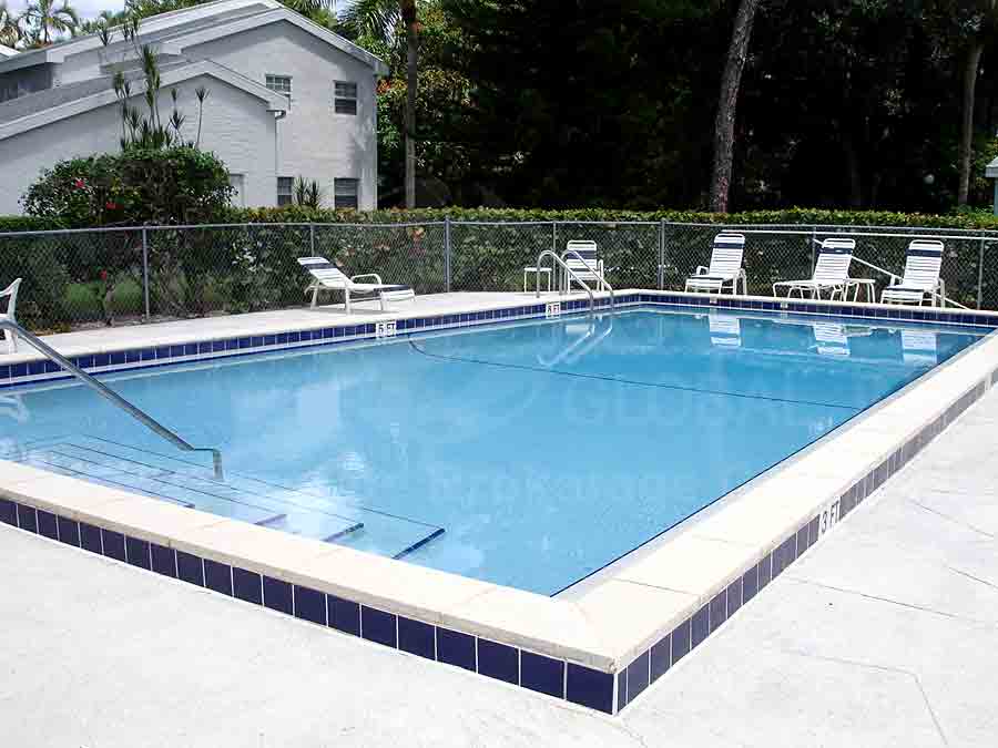 Lakeview Pines Community Pool and Sun Deck Furnishings